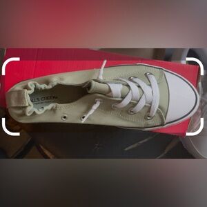 Falls Creek, Jasmin II, Sage, Size 8 M